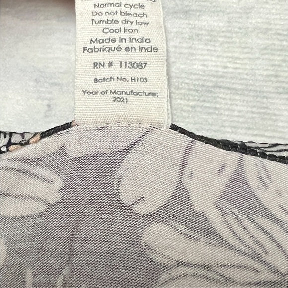 New Northwest Daisy Gathered Sleeve Top M - Picture 10 of 10